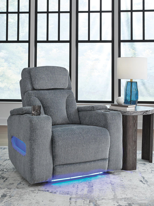 Studio Cave Power Recliner