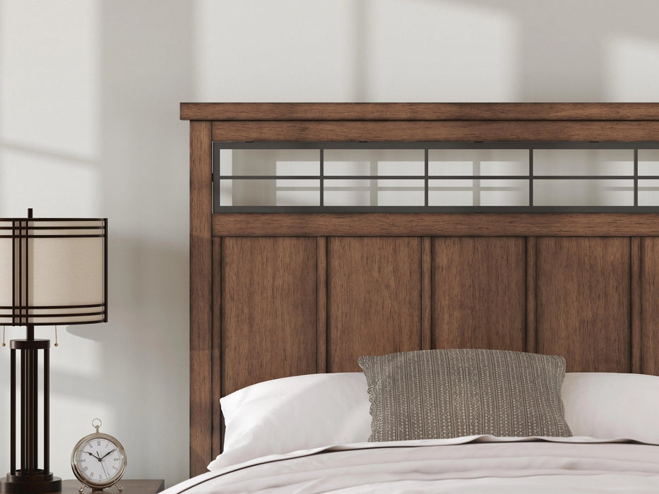 Taffenbrook Panel Storage Bed
