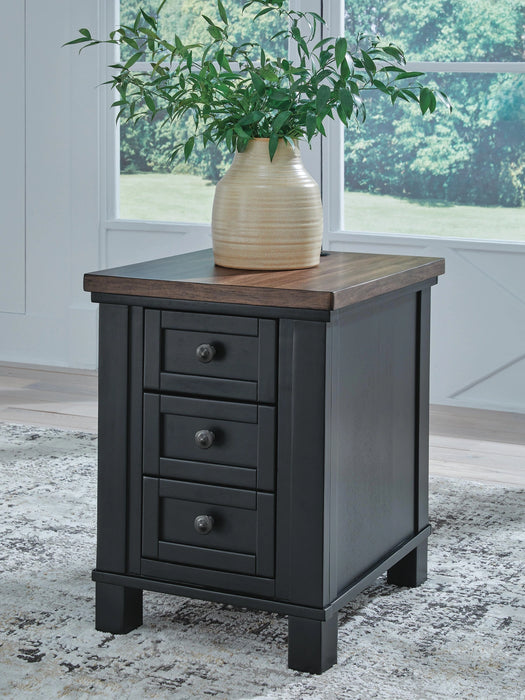 Wildenauer Chairside End Table