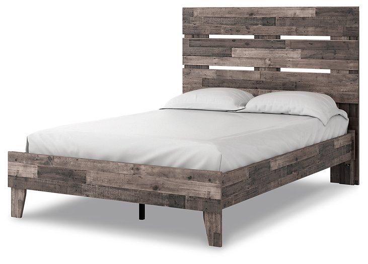 Neilsville Panel Bed