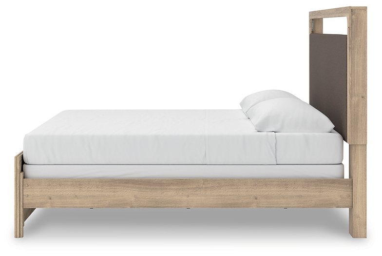 Kinlanni Upholstered Bed
