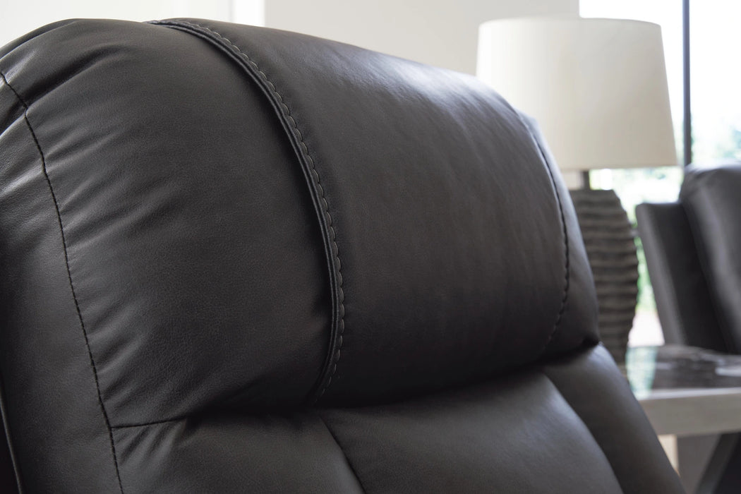 Mackmenville Living Room Set